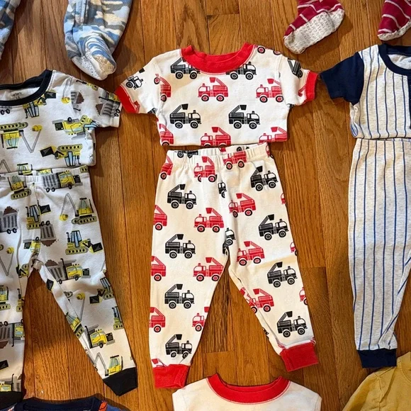 18M Pajama Set Bundle – 14 total Pieces - Picture 5 of 13